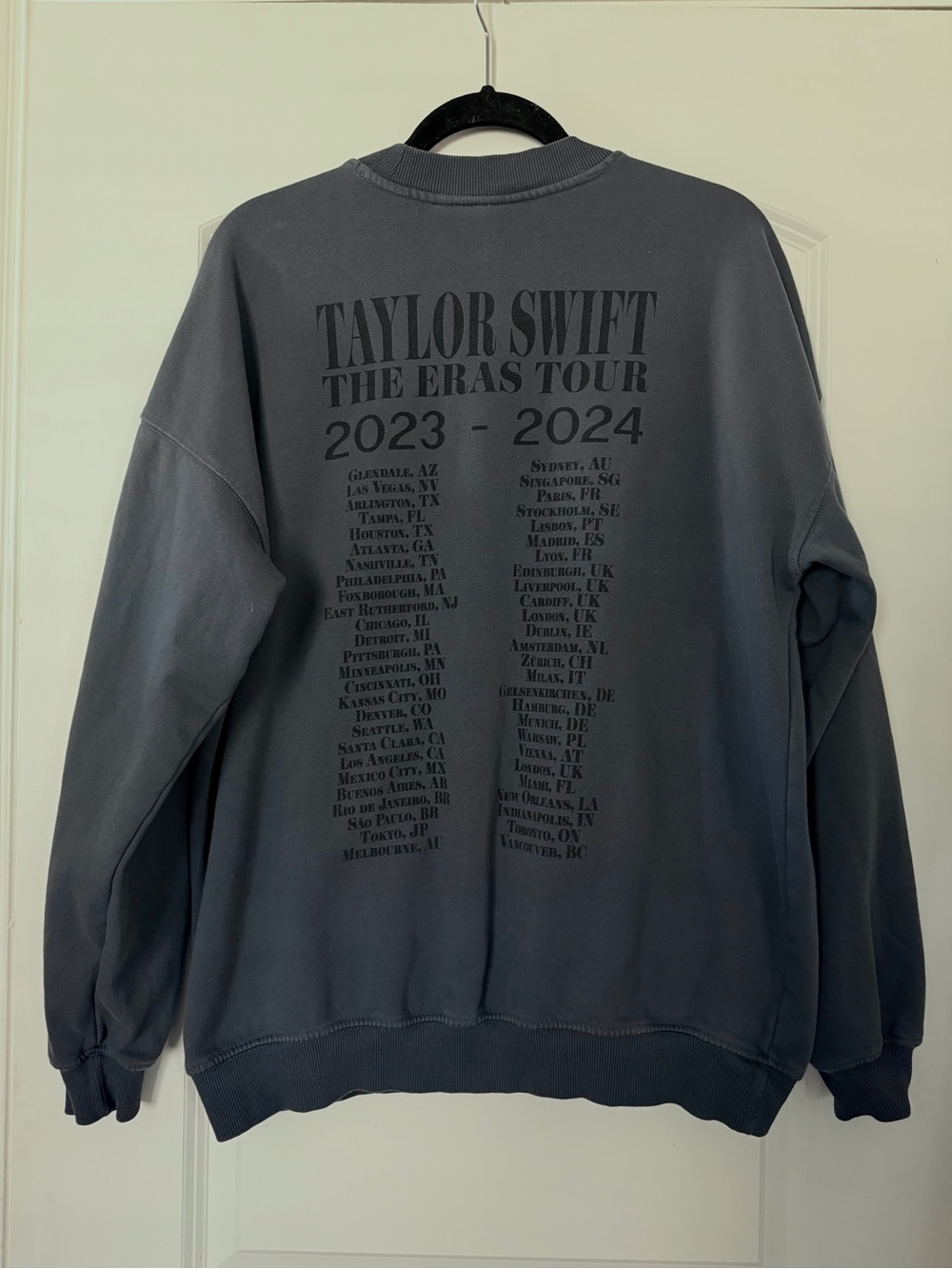 Taylor Swift Eras Tour 2023 2024 International Blue Gray Crewneck Sweatshirt XS